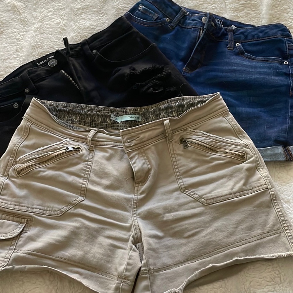 Set of shorts all sizes 3/4 and 7